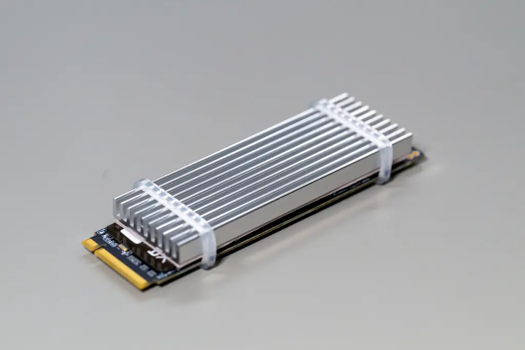 Silicon Power P34A60 ヒートシンク装着｜AINEX HM-21を取り付けたM.2 SSD